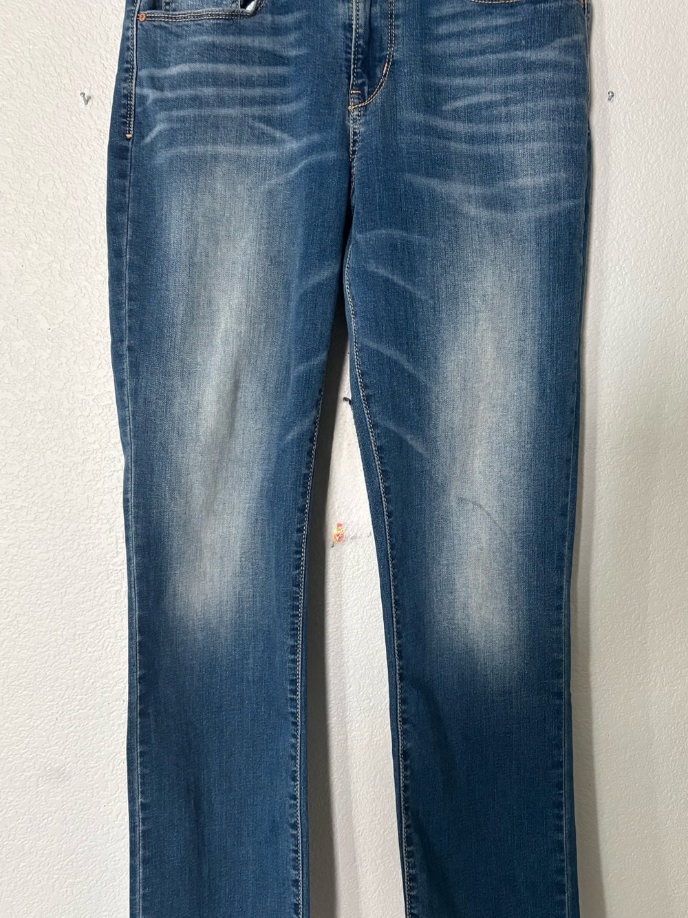 Denizen Woman’s Mid-Rise Slim Jeans sz 6R